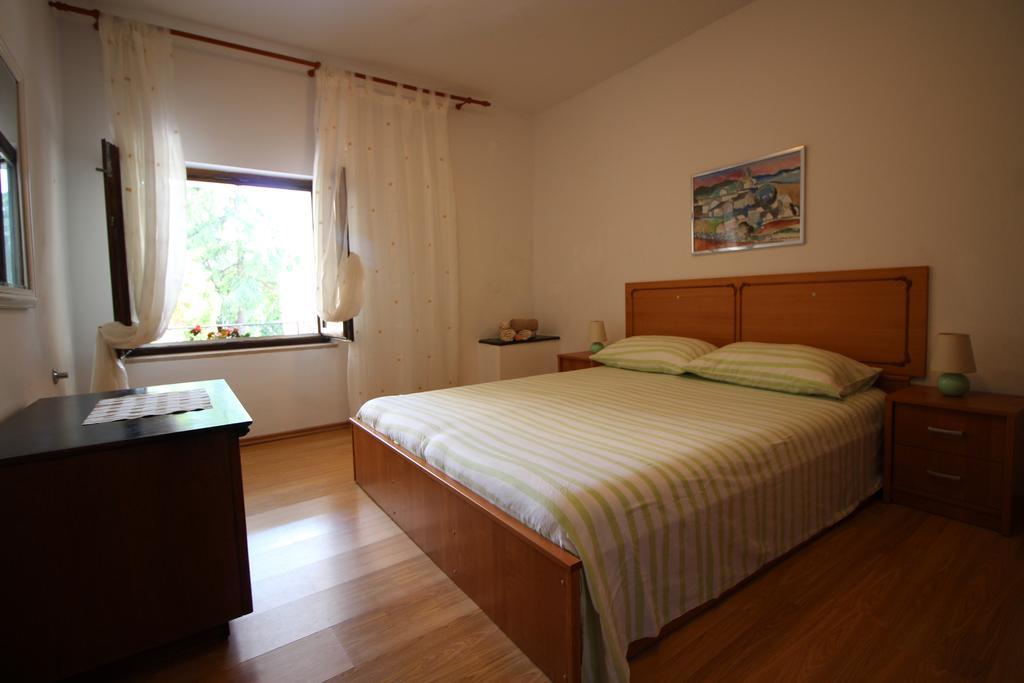 Apartments Garden Rovinj Bagian luar foto