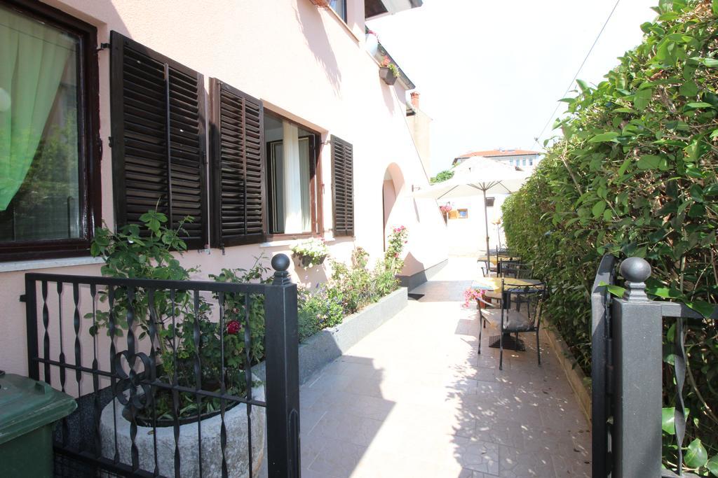 Apartments Garden Rovinj Bagian luar foto